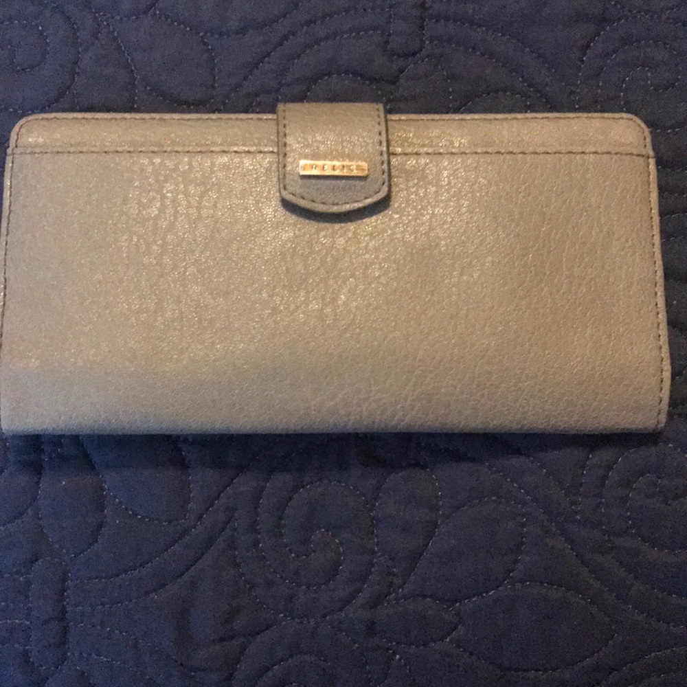 Relic Wallet